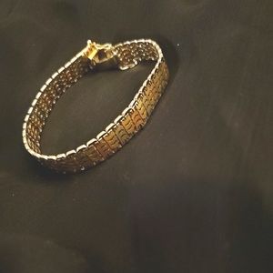 14k ****Solid Tri color gold ***** bracelet 23.5 g